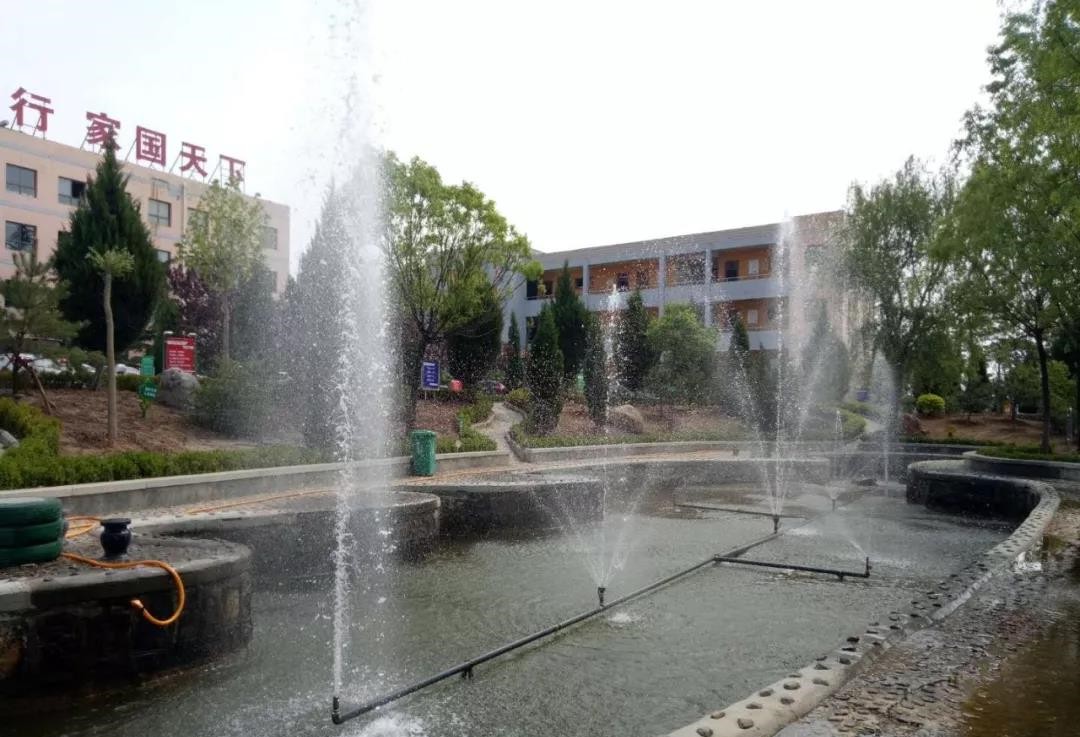 陵川县三宝中学