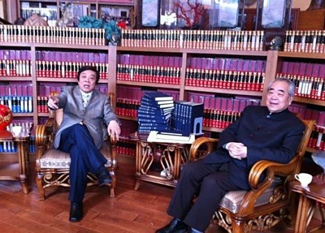 <p>范曾接受采访