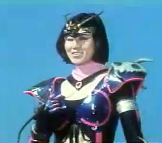 女,是日本特摄剧《 a target="_blank" href="/item/光战队覆面人