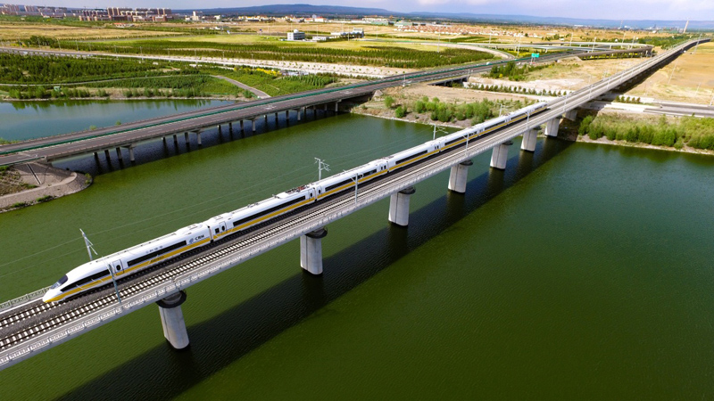 lemmaid="24218135">京包高速铁路 /a>) b>张呼段 /b>,简称张呼高铁