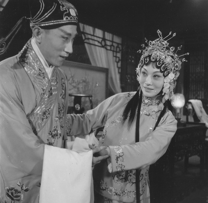 《李慧娘》是 a target="_blank" href="/item/上海电影制片厂