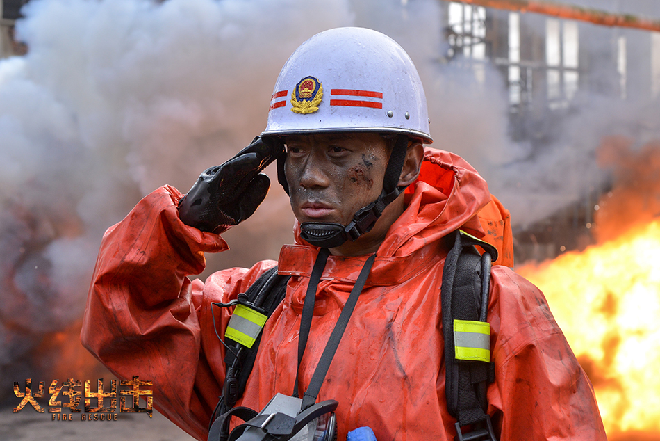  p>电视剧《火线出击》由《 a target="_blank" href="/item/我是特种