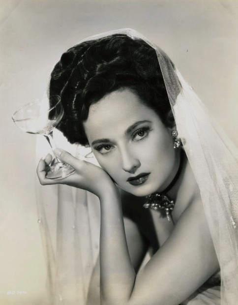  p>曼尔·奥勃朗(merle oberon,1911年2月19日—1979年11月23日),出生