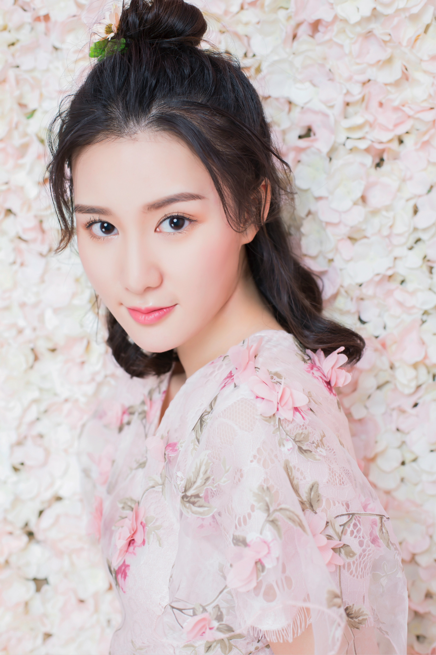  p>王素素,中国内地女演员,1994年5月11日出生于