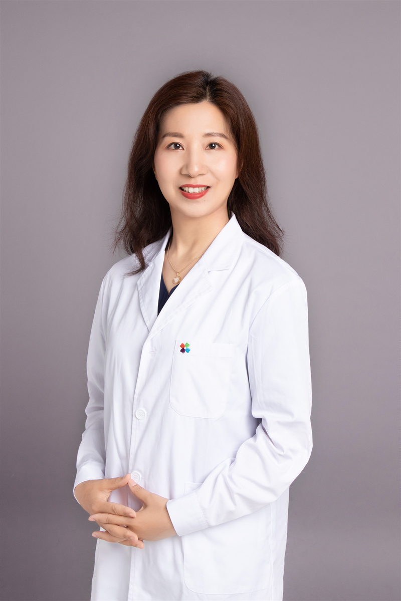  p data-id="gn13gcv0rh">李筠筠,女,口腔专业医生,就职于 a target="