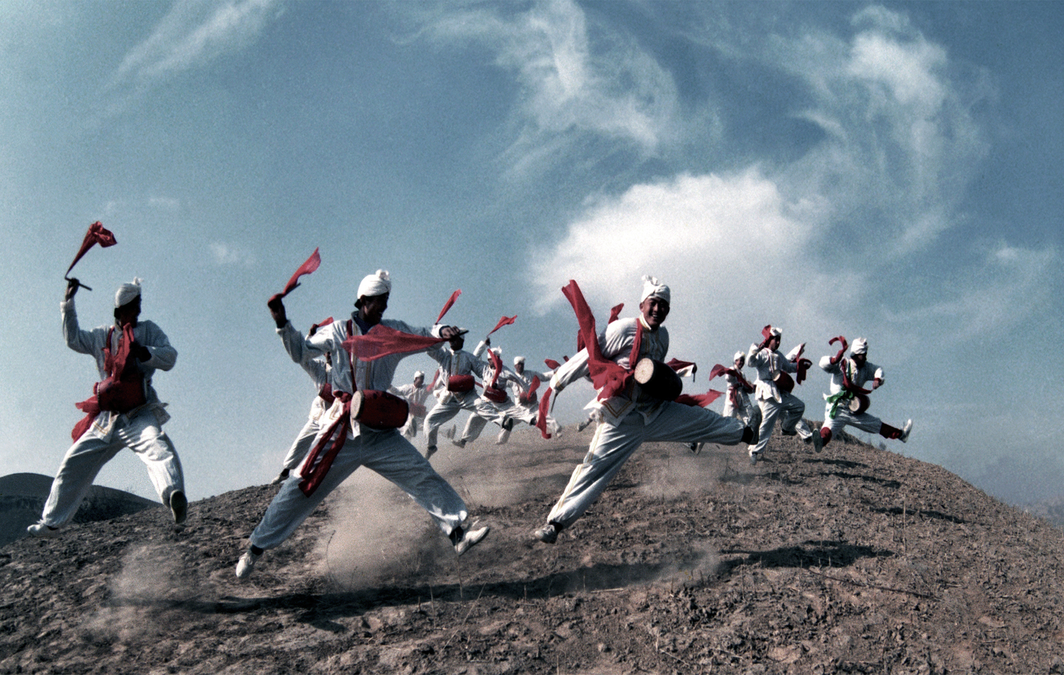 1968年三月应征入伍,1974年毕业于沈阳<a target="