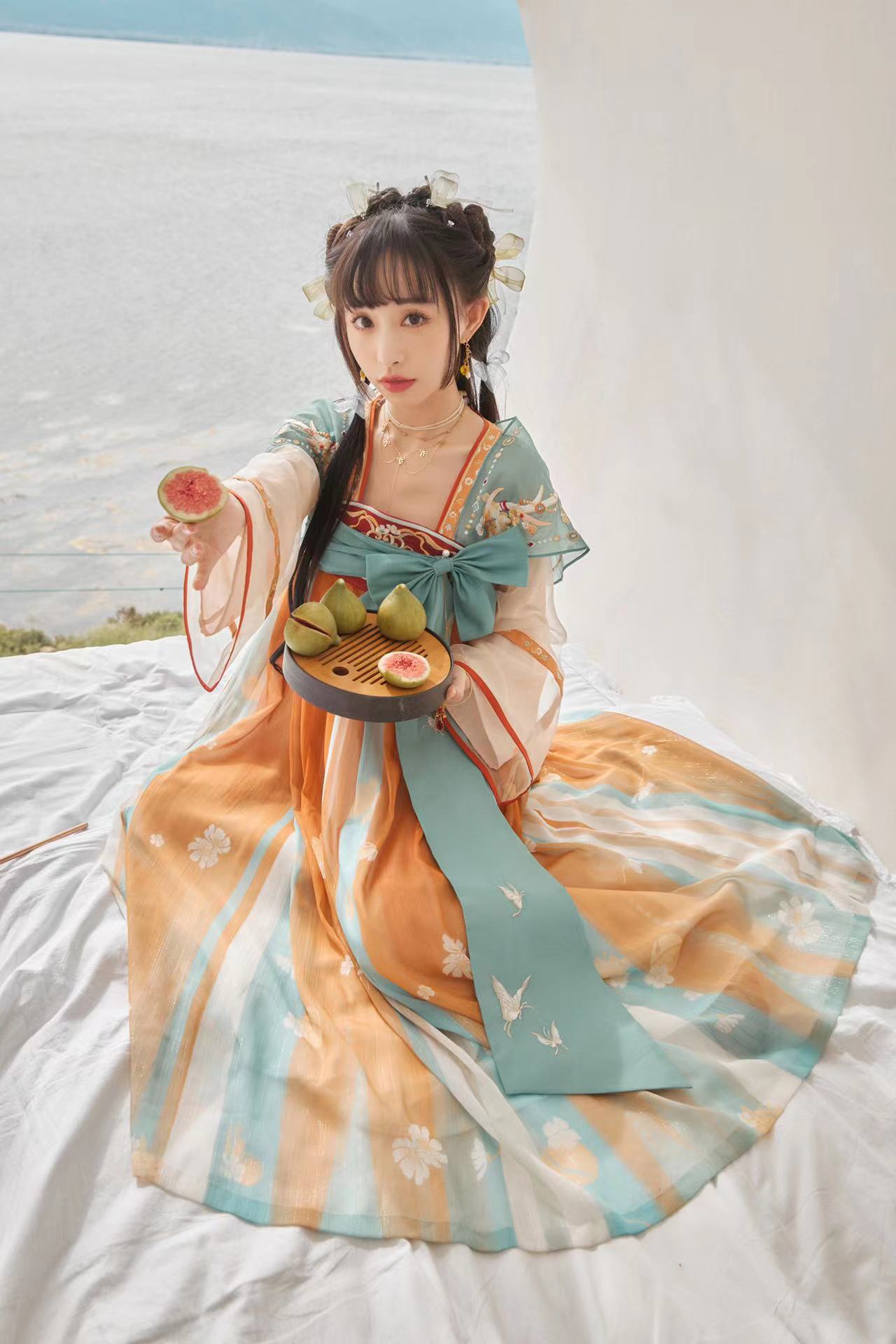 作为中国浪漫新汉服品牌,十三余品牌创立