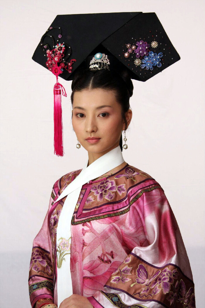  p>沈眉庄,甄嬛传配角之一,济州都督 a target="_blank" href="/item