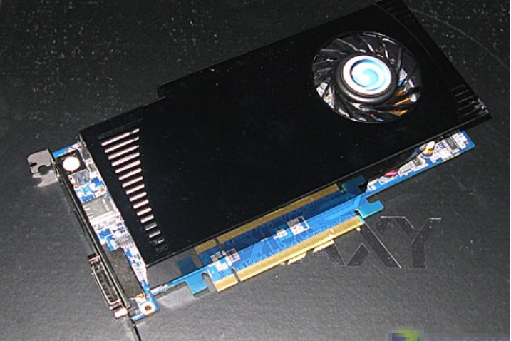 影驰9600gt中将限量版