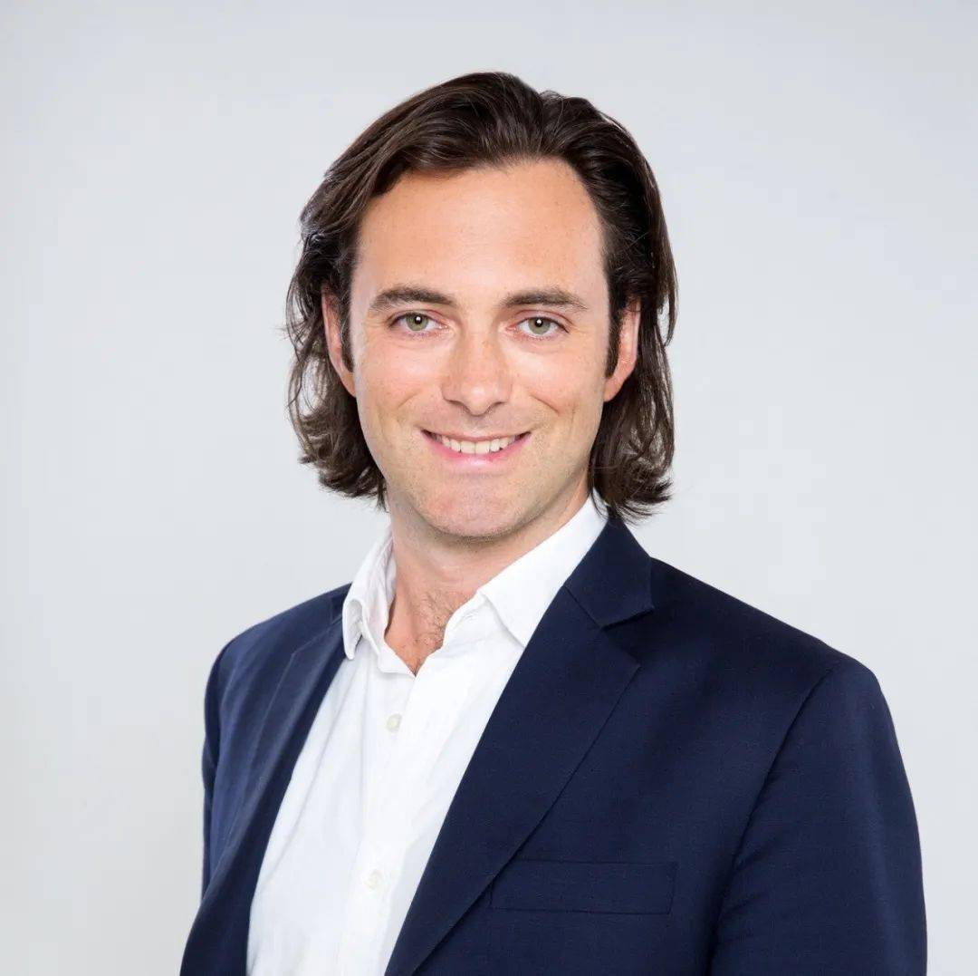  p data-id="sfyq3s5h9ziy">jake hall,男,霍兰德教育ceo.