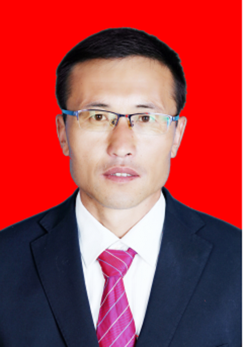  p>苏泽军,男,回族,1980年1月生,宁夏同心人,中共党员,大专学历.