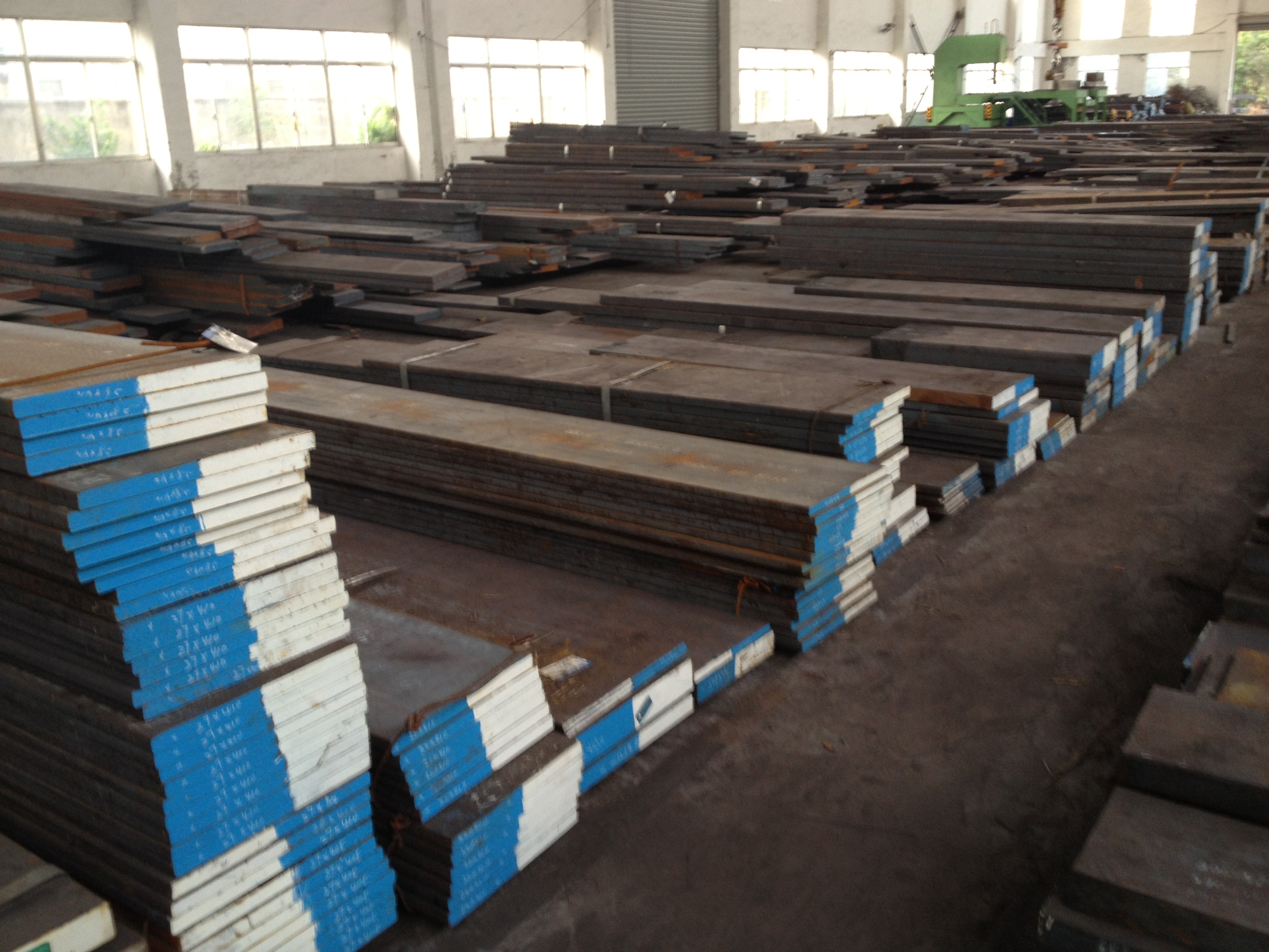  p>日本日立模具钢材是一个钢材品牌,有多类产品及优越的性能,各种