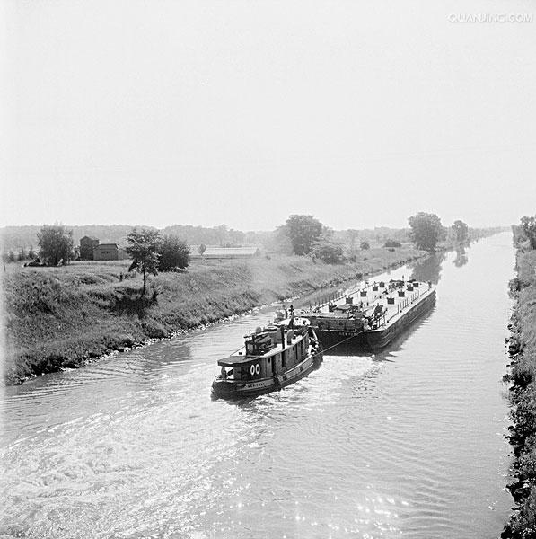  p>伊利运河(erie canal)的全长为584公里(363 英里),整条运河12米(39