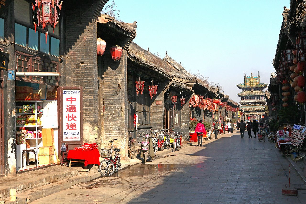  p data-id="gnwlcpek4k">明清一条街位于平遥古城街道,长度400余米