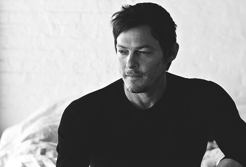  p>诺曼·瑞杜斯(norman reedus),1969年1月6日出生于美国佛罗里达州