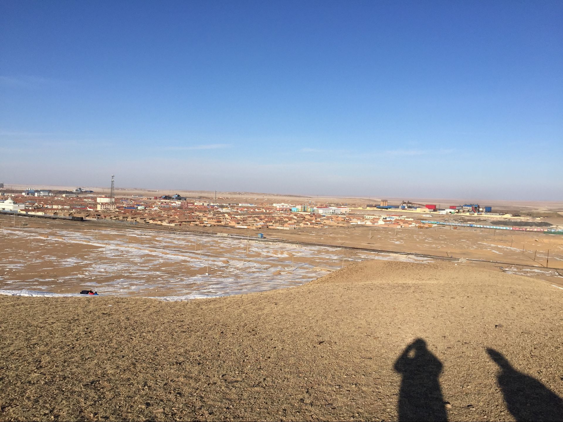  p>朱日和镇,隶属于内蒙古自治区锡林郭勒盟苏尼特右旗, a target="