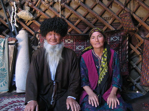 土库曼人(turkmen people)是<a target="