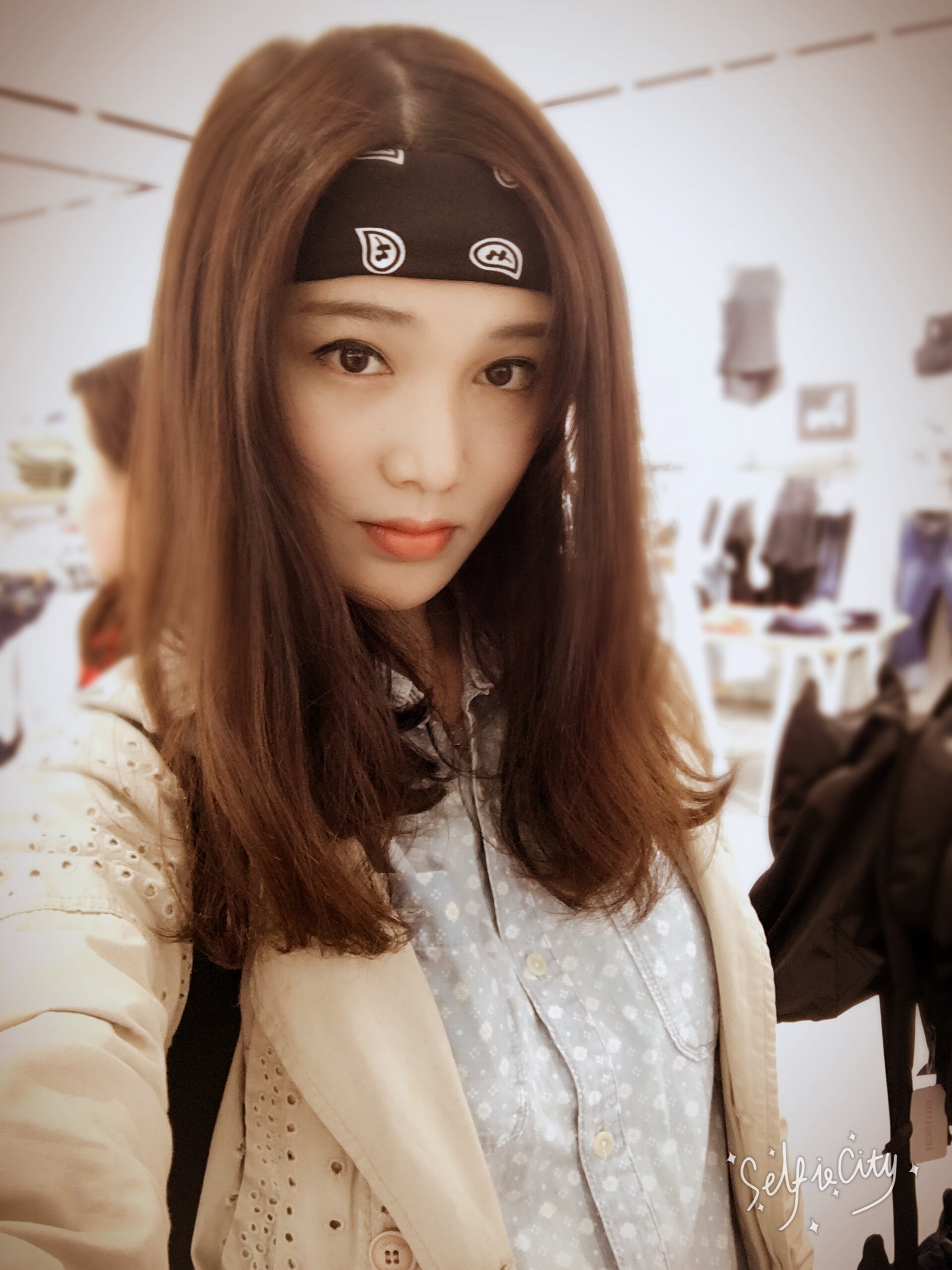 中国内地女演员,模特,拍摄过多部电影和电视剧,也是一位小咖秀达人