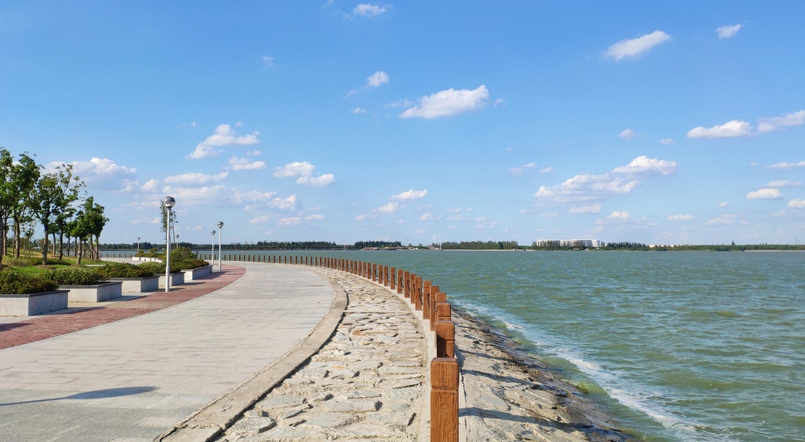  p>淀山湖,位于 a href="#">上海市 /a> a href="#">青浦区 /a>与江苏