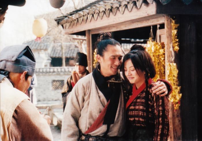  p>《天下无双》是2002年由 a target="_blank" href="/item/刘镇伟