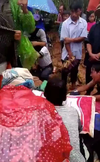 8月1日云南丘北雷击事件