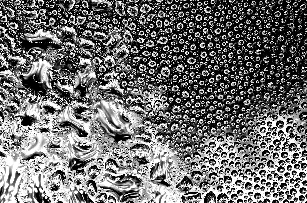 温度越低,冷凝速度越快,效果越好.