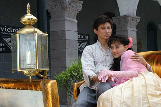  p>《大码头》是2005年由 a href="#" data-lemmaid="2424118">尤小刚