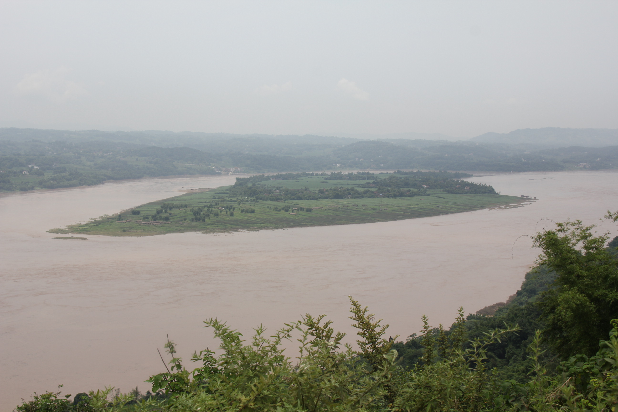 qmymy5w">中坝岛位于 a target="_blank" href="/item/重庆市/436625"