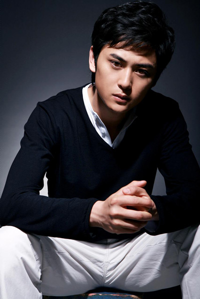 udal">王鹏凯,1984年10月13日出生于黑龙江省双鸭山市,中国内地男演员