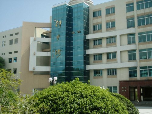 " data-lemmaid="19498430">福建省福鼎市第一中学 /a>,简称福鼎一 