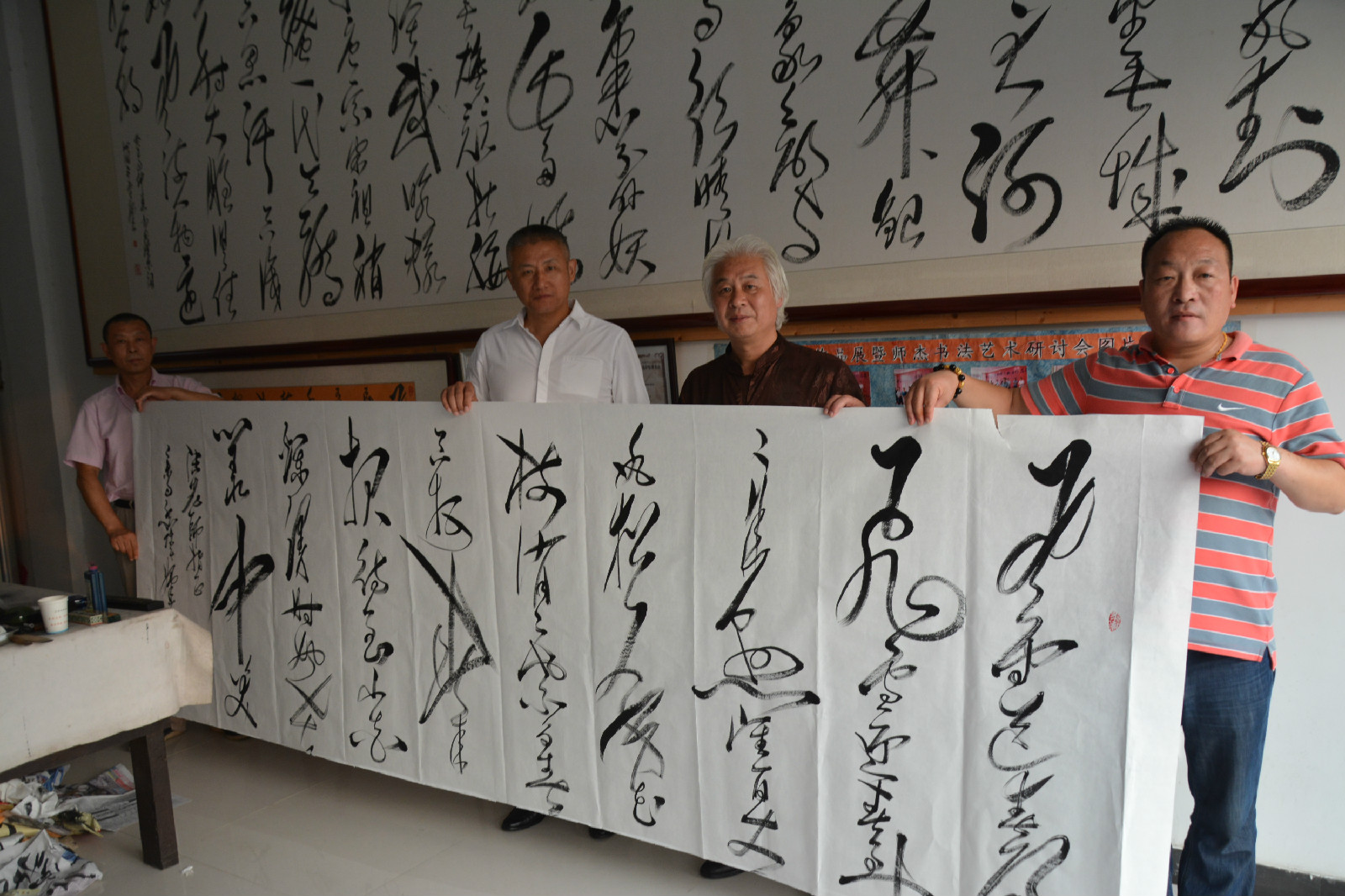 ao3kpm2d">师杰,号江北野人,1963年出生于"中国书画艺术之乡"安徽萧县