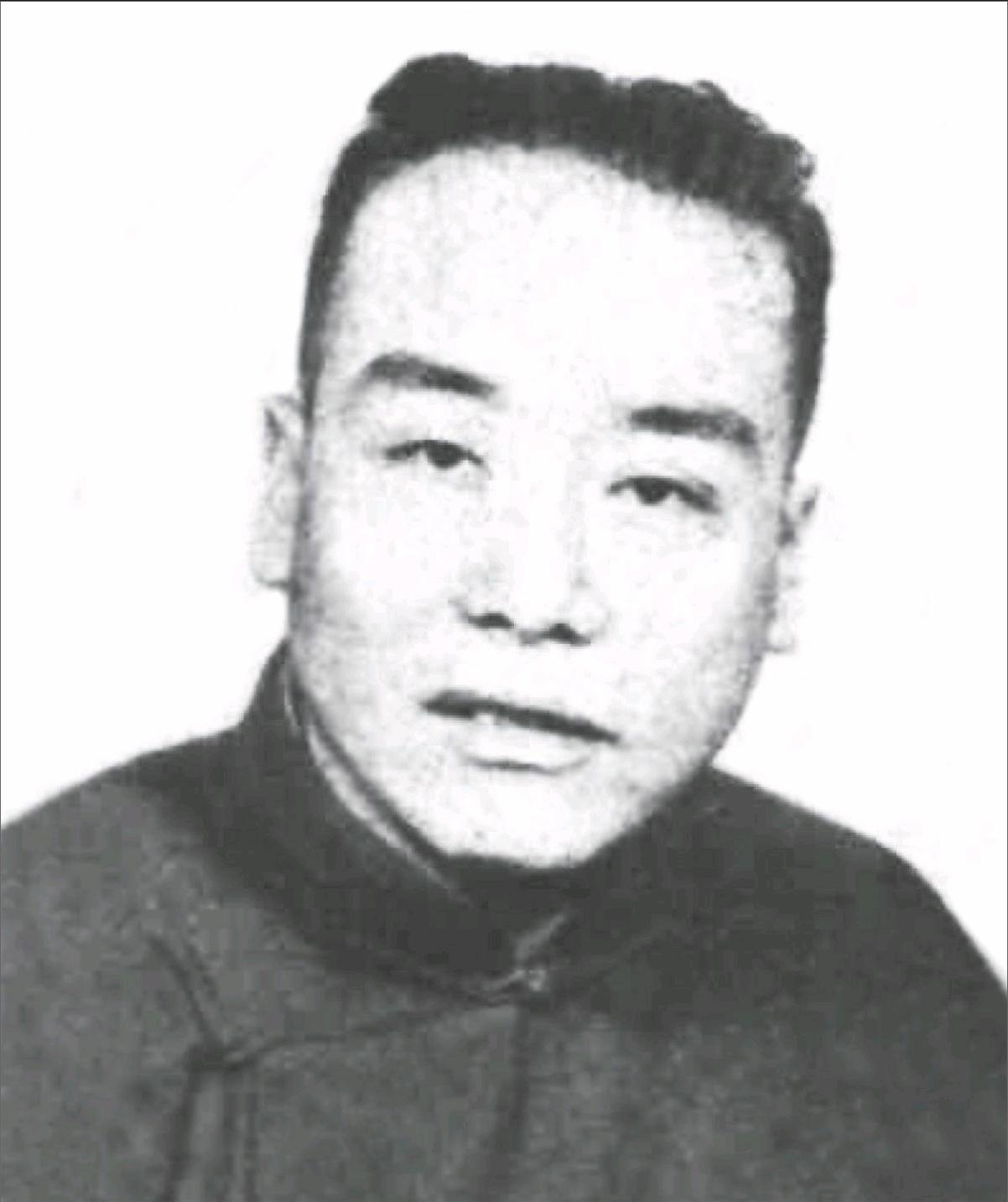 楼主是武侠小说作家 a target="_blank" href="/item/李寿民/84871"