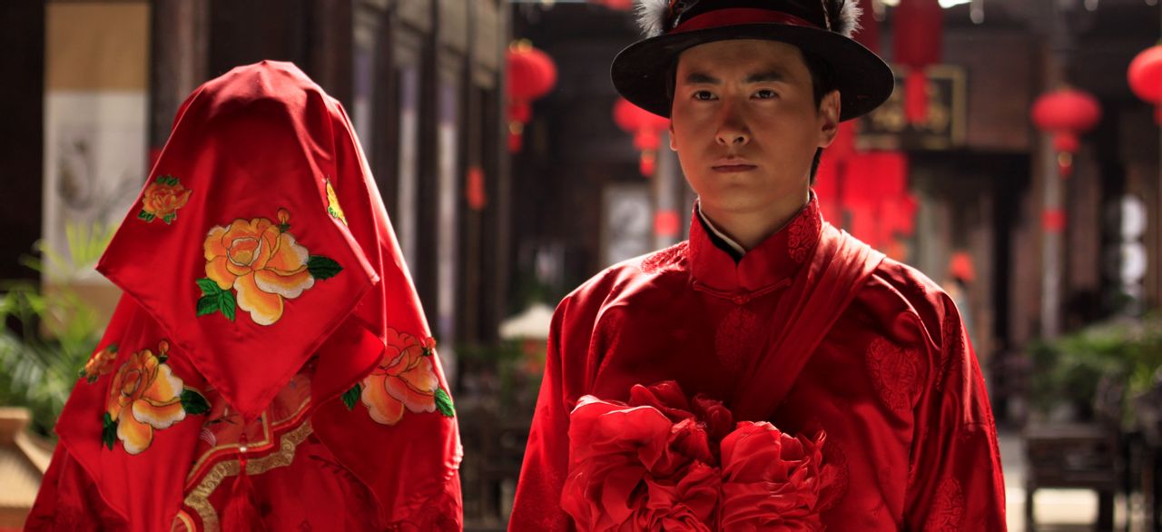 《深宅大院》是田少波执导,丁宇辰,陈真希领衔主演的数字电影