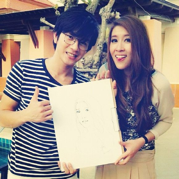 林星星(cheer),本名缇卡彭·瑞塔阿芘楠,1987年8月12日出生于泰国曼谷