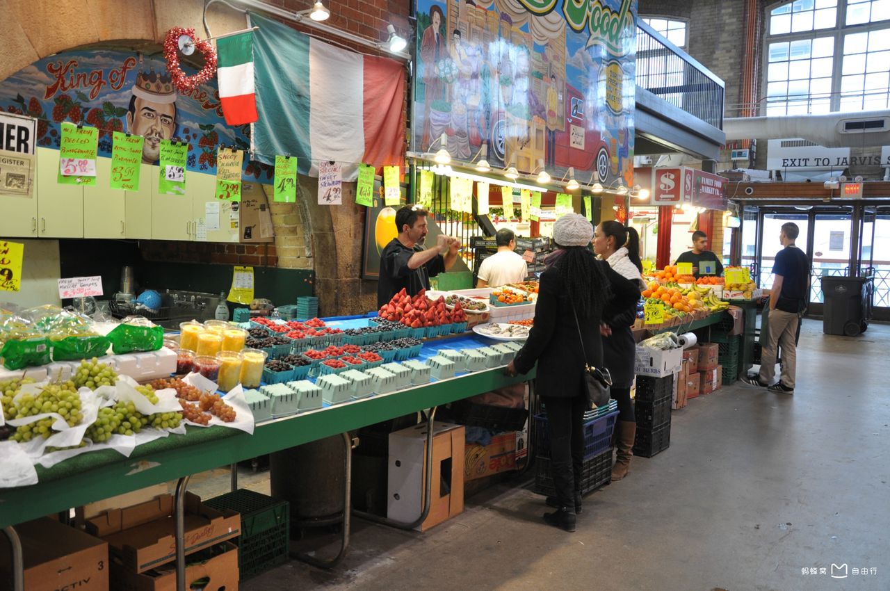  p data-id="gnxah86qba">圣劳伦斯市场这处古老的集市一直沿用,历久