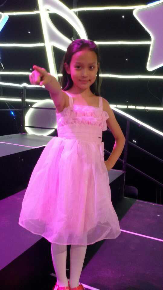 data-id="gnvfmf0mx3">高俊,2004年11月8日出生于北京,中国内地女歌手