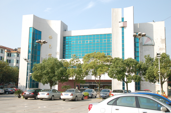 江苏江阴高级中学