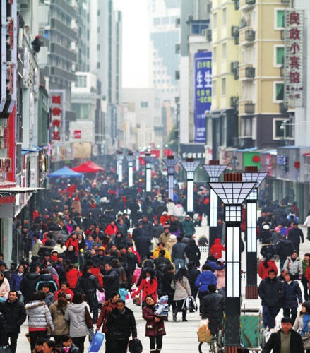  p>九江 a>大中路 /a>步行街,是中国江西省九江市的一条商业步行街,整