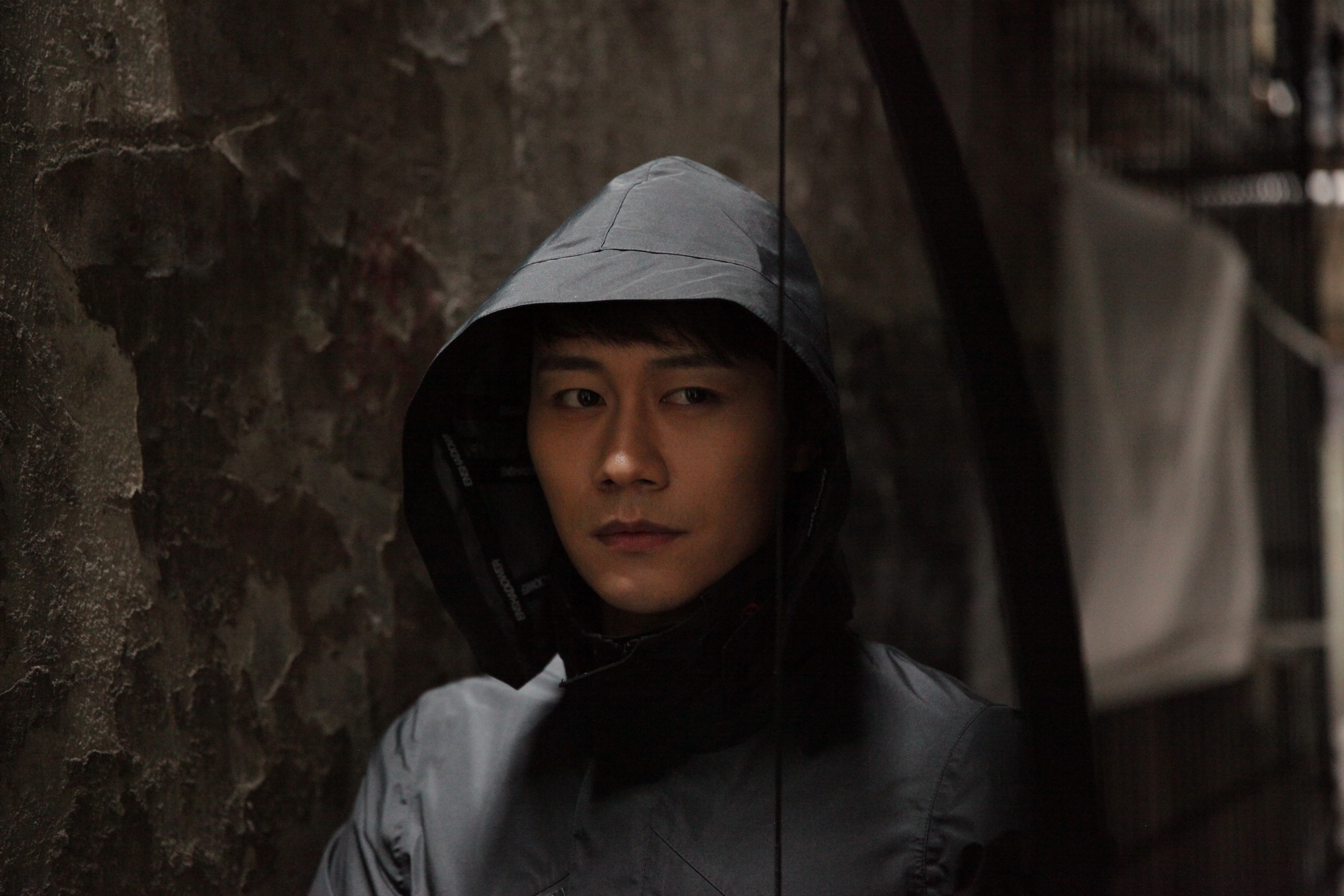  p data-id="gnx2tknsfj">顾问,中国内地影视男演员.