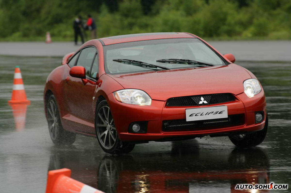 继承了具有40年历史的三菱跑车的优良传统,从1989年第一代eclipse诞生