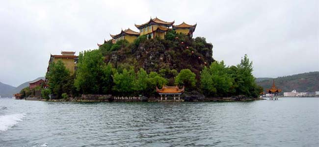  p>海门公园位于 a target="_blank" href="/item/江川县/135238"