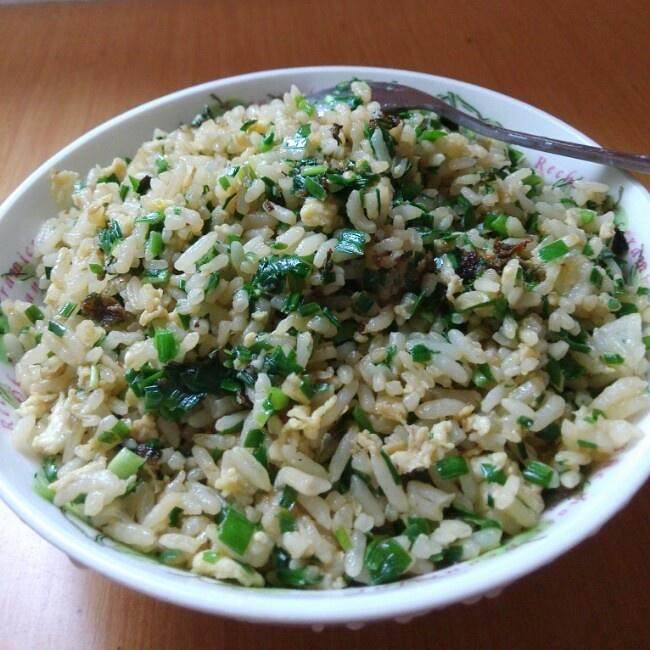 韭菜鸡蛋炒米饭