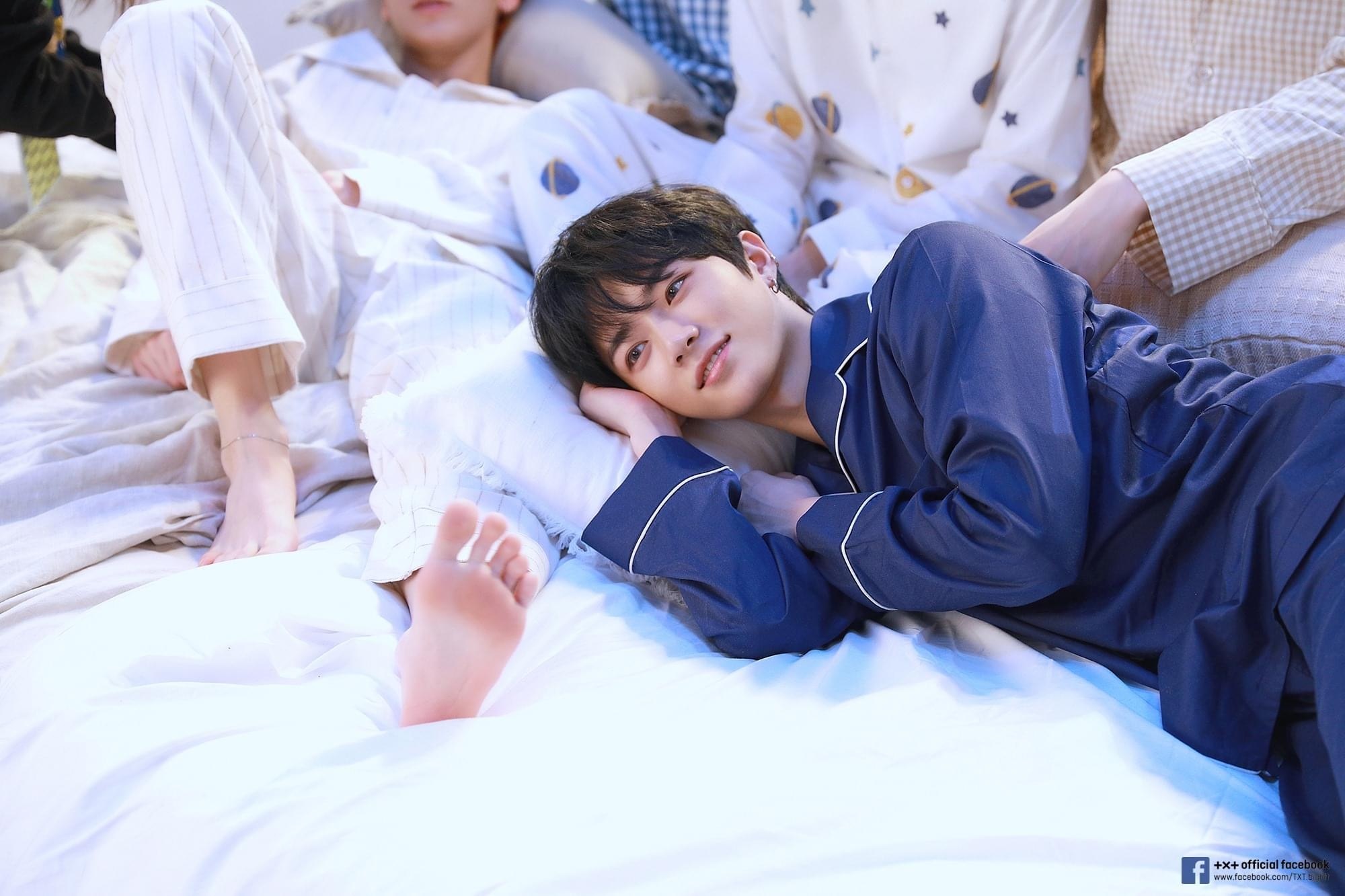 txt,是bighit entertainment于2019年3月4日推出的韩国男子演唱组合