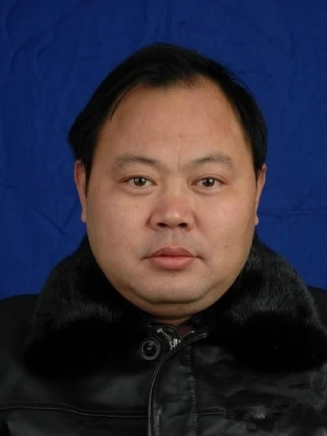 data-lemmaid="9630392">泗洪中学校长助理,中学高级教师,泗洪县