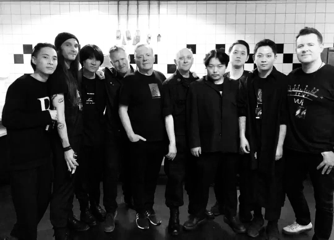  p data-id="gnwnke94es">独立摇滚乐队秘密行动 (stolen) 来自 a