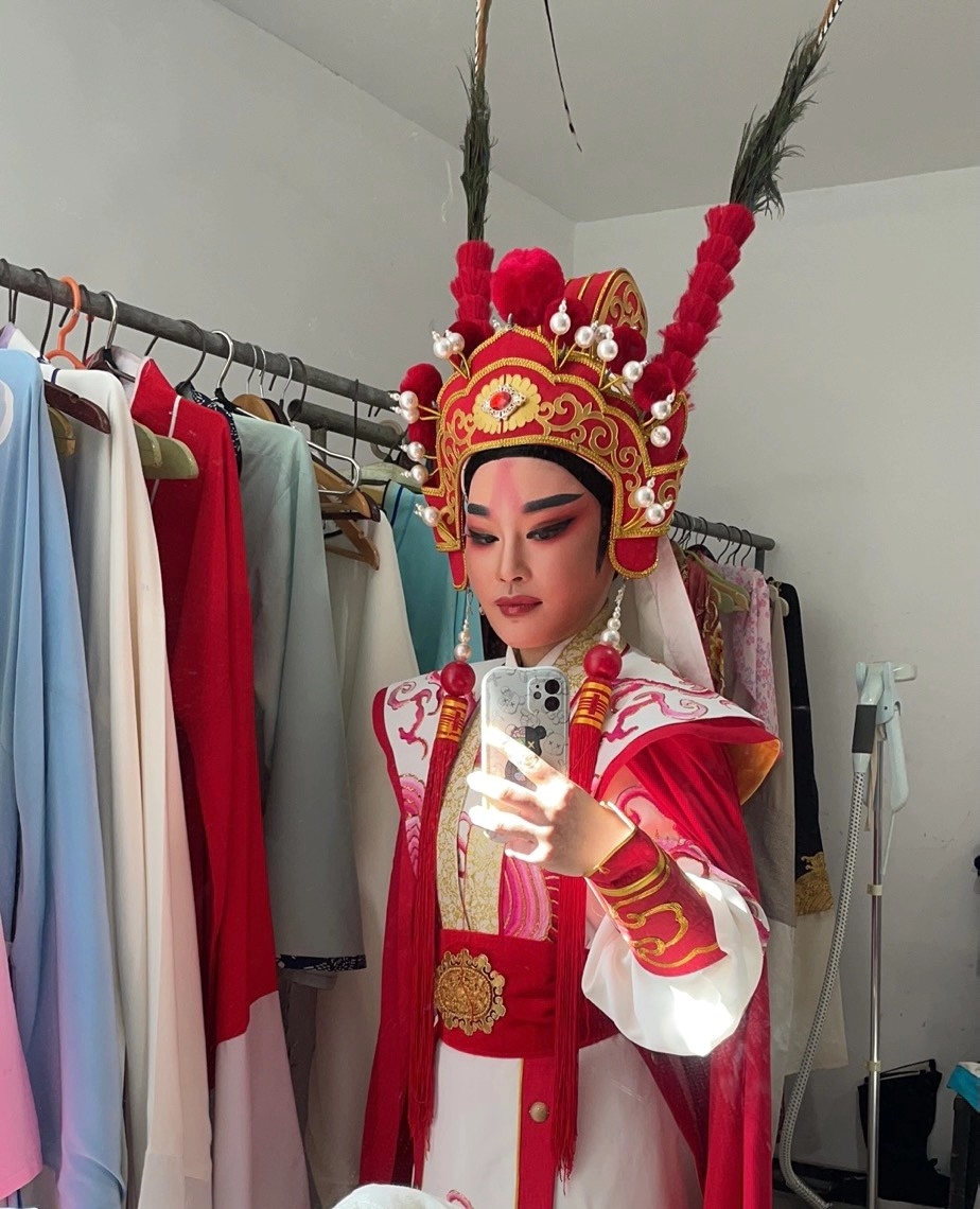 周莉