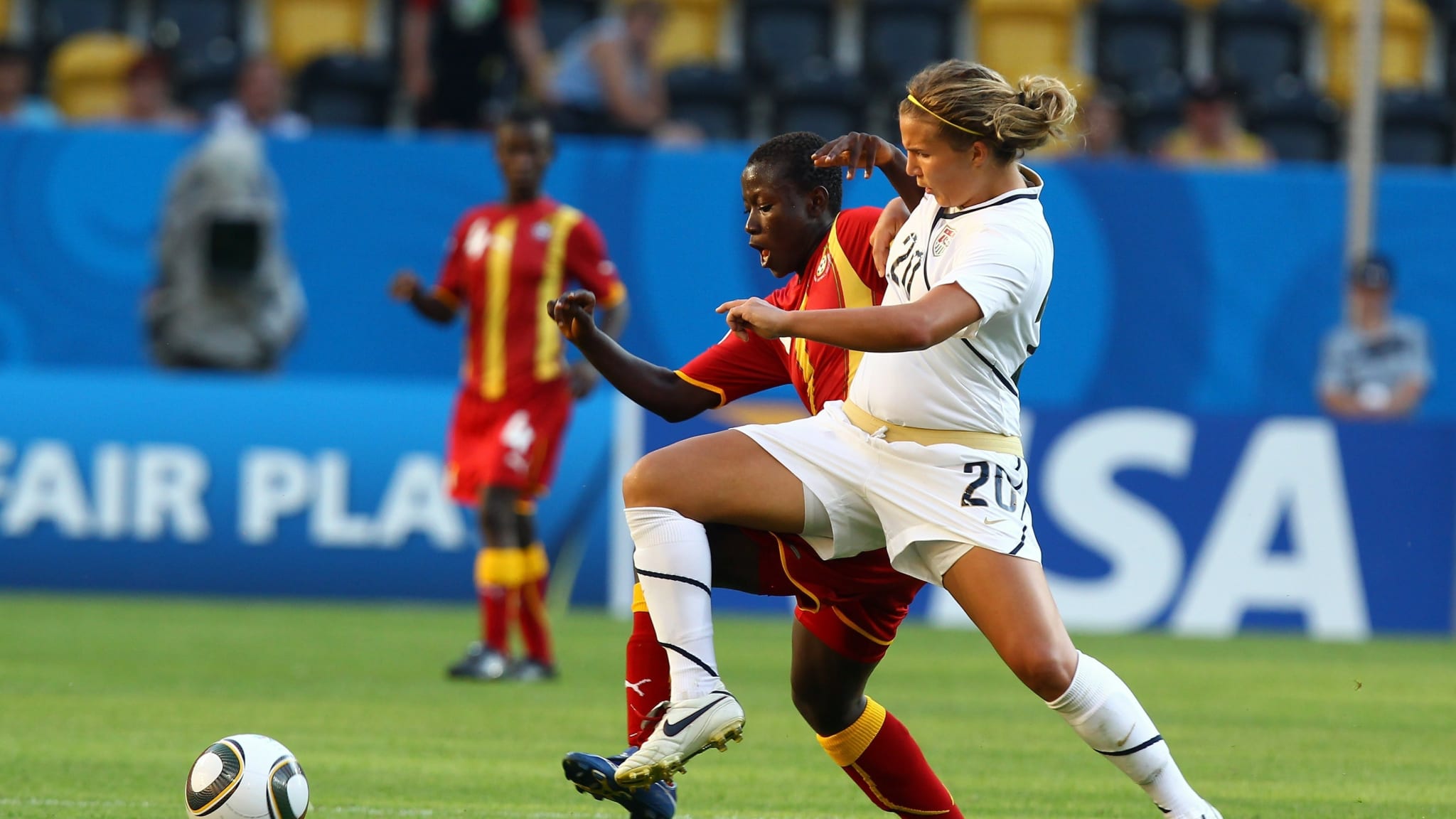  p>伊丽莎白·阿多(elizabeth addo),1993年9月1日出生,加纳女子 a