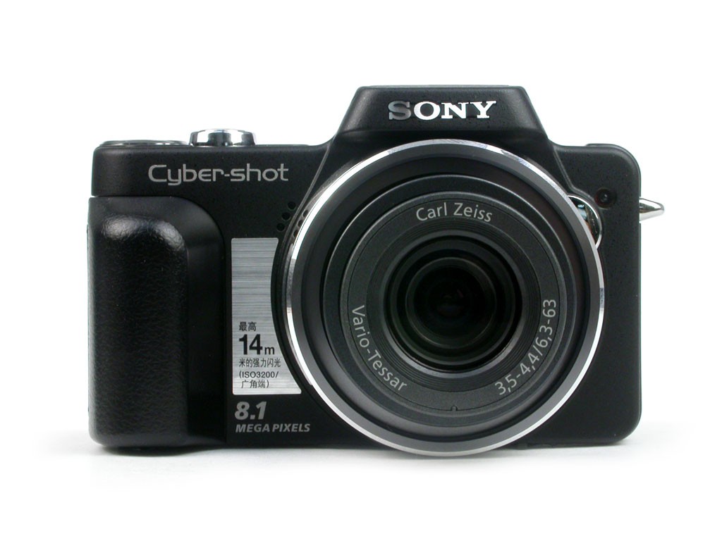 依然希望h系列能够拥有更加小巧的身材,而索尼h3的诞生完美的解决了这