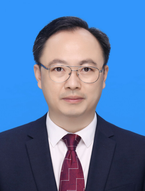 韩杰,男,1981年6月生,江苏宝应人,中共党员,理学博士,教授,博士生导师