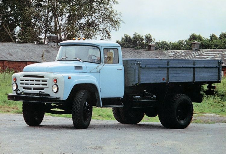 是前苏联的一款卡车,由斯大林汽车厂生产,车型有吉尔151,吉尔150,吉尔